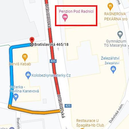 Penzion Pod Radnicí Hustopeče Exterior foto