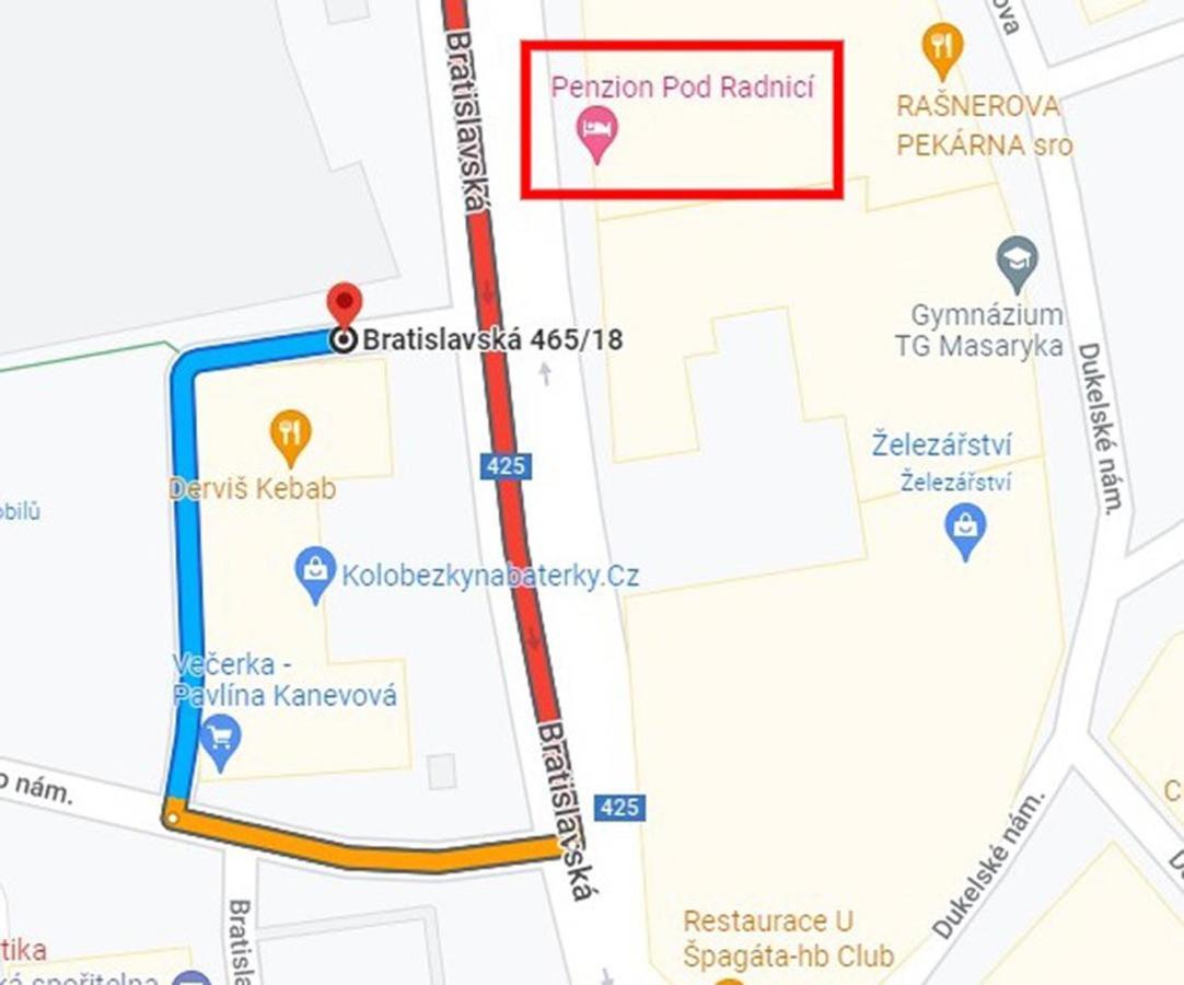 Penzion Pod Radnicí Hustopeče Exterior foto